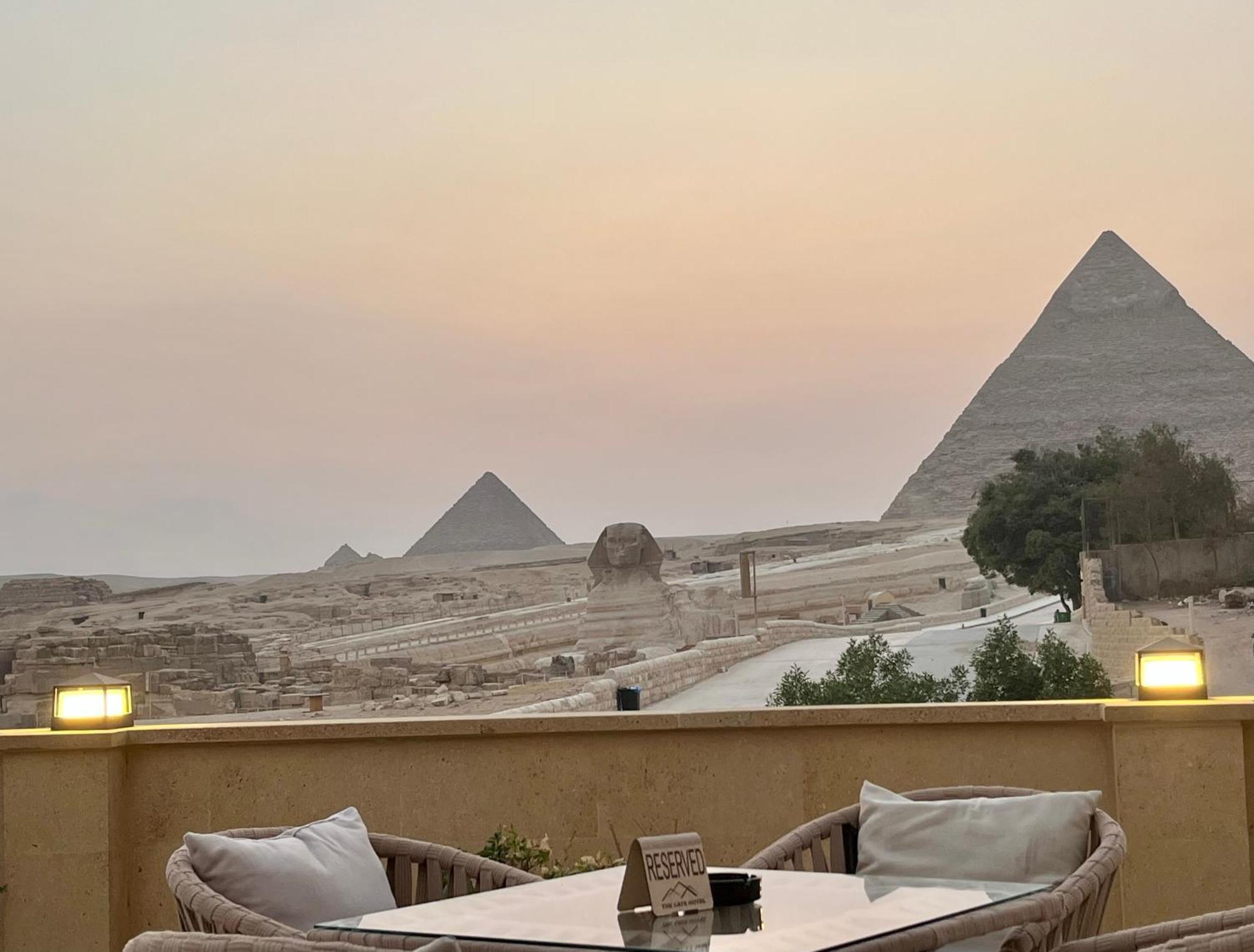 The Gate Hotel Front Pyramids & Sphinx View Kafret el-Gabal Extérieur photo