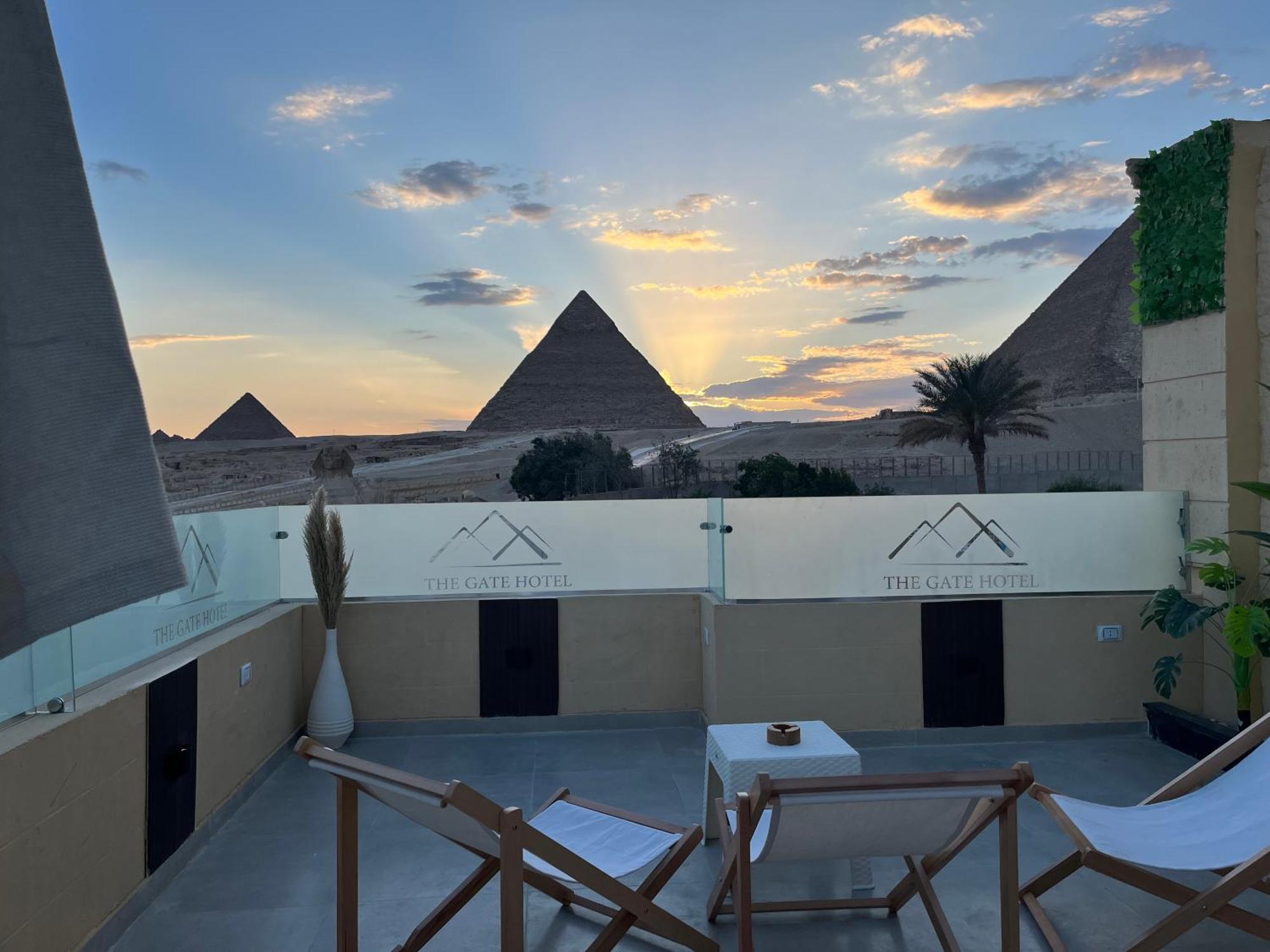 The Gate Hotel Front Pyramids & Sphinx View Le Caire Extérieur photo