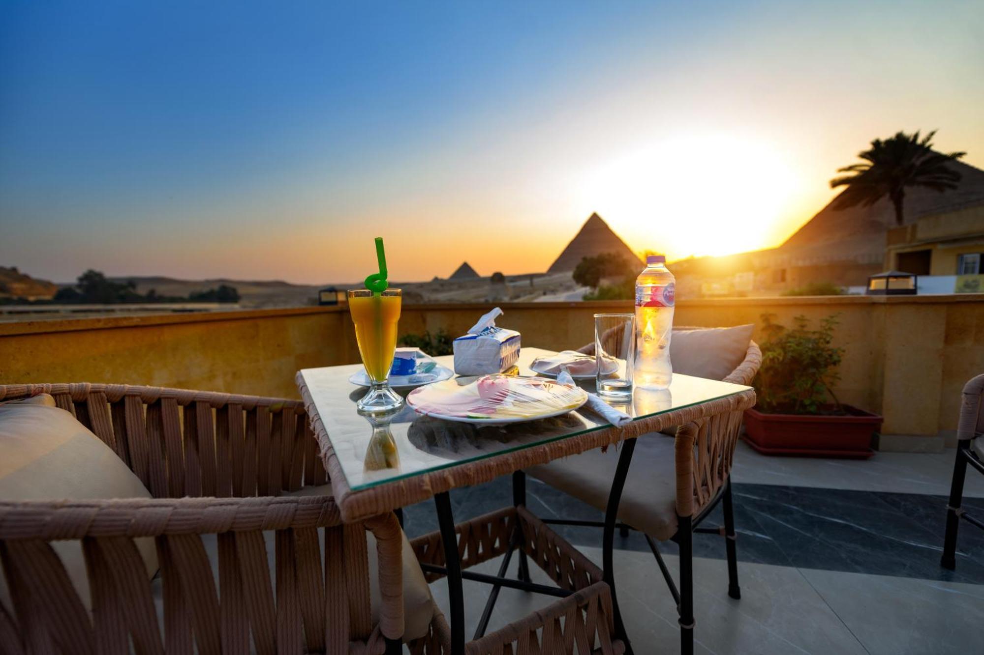 The Gate Hotel Front Pyramids & Sphinx View Kafret el-Gabal Extérieur photo